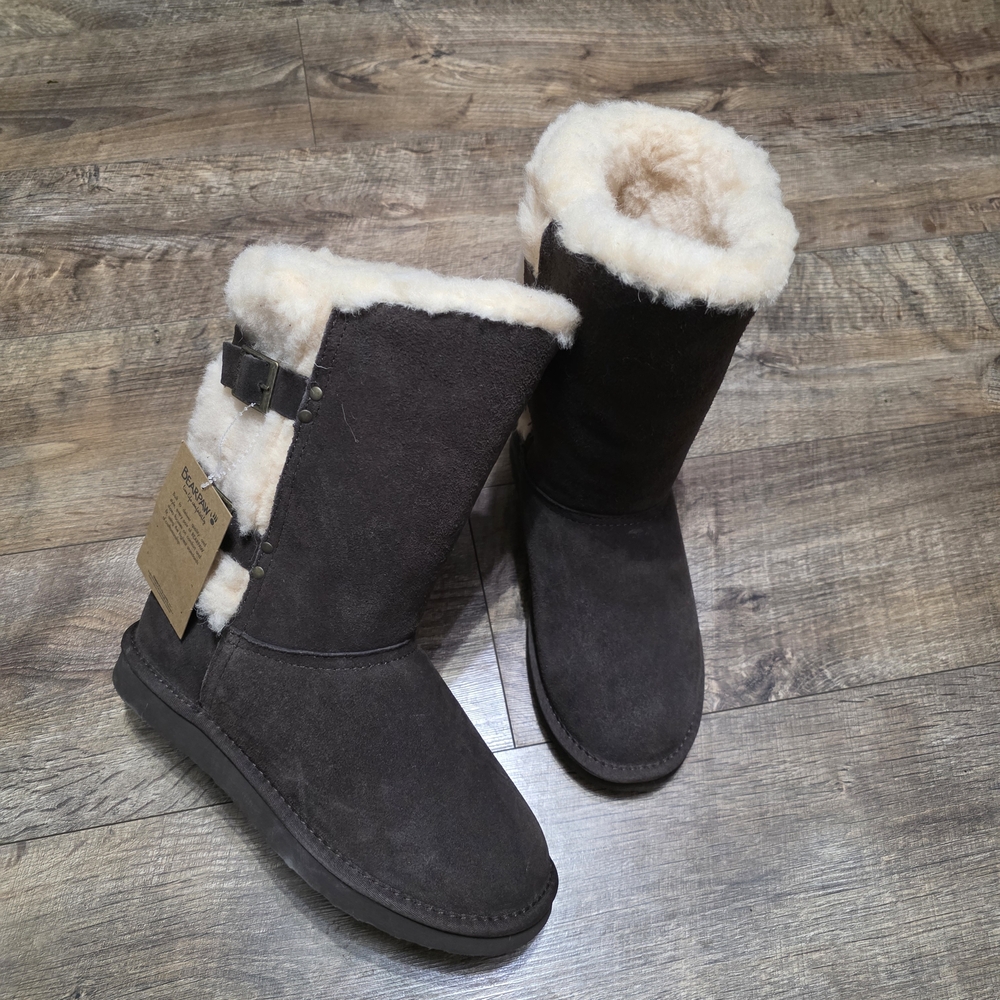 BearpawWomen's Shearling-Lined Boots Size 9